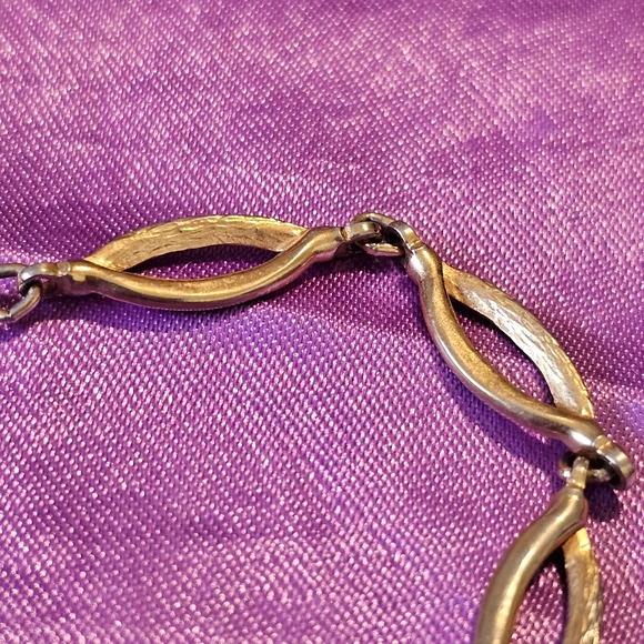 Vintage 1960’s Sarah Coventry Charm Bracelet - Picture 2 of 4